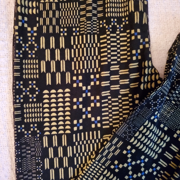 LuLaRoe Leggings OS - Picture 2 of 2